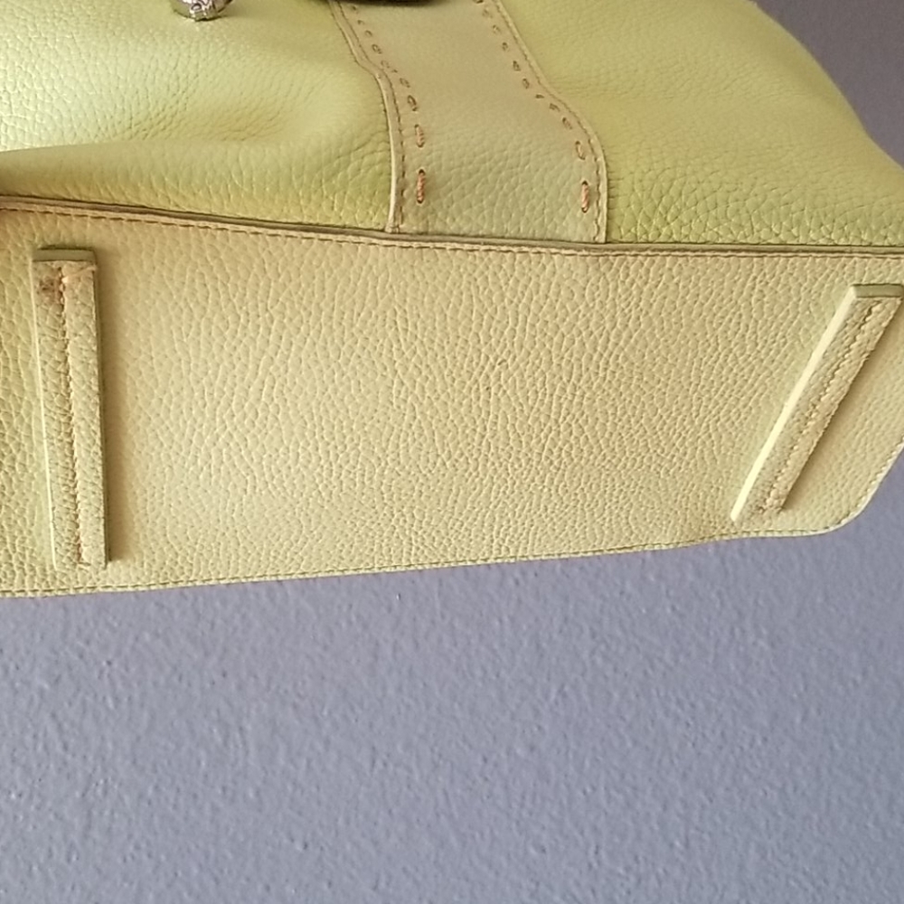 M.C. Handbag - Picture 5 of 13